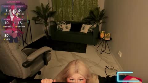 Snapshot of lilithnelson chatting on 11-25-25, 08:53 LilithNelson online show from 11-25-25, 08:53