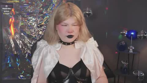 LilithNelson online show from 04-16-26, 04:46