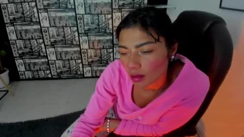 Snapshot of lilithsabeth chatting on 12-15-24, 02:30 lilithsabeth online show from 12-15-24, 02:30
