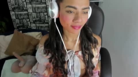 Snapshot of lilithsabeth chatting on 02-14-25, 06:34 lilithsabeth online show from 02-14-25, 06:34