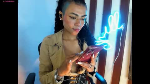 Snapshot of lilithsabeth chatting on 09-10-25, 06:41 lilithsabeth online show from 09-10-25, 06:41