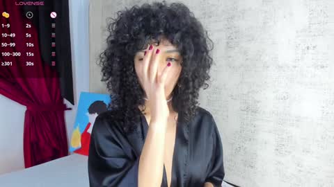 Snapshot of lilithsteinberg chatting on 01-03-25, 01:27 jessi 3 online show from 01-03-25, 01:27