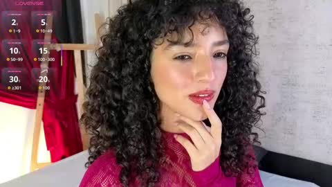 Snapshot of lilithsteinberg chatting on 09-19-25, 06:41 jessi 3 online show from 09-19-25, 06:41