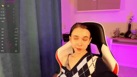 lilithstrangfor online show from 12-17-24, 11:39