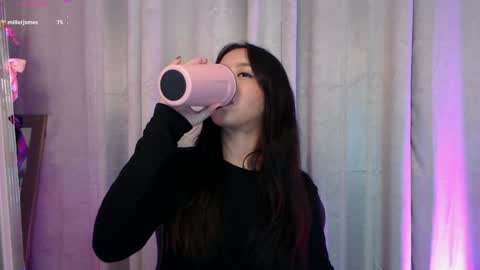 Snapshot of lilithwallkeer chatting on 12-02-24, 04:20 Maria online show from 12-02-24, 04:20