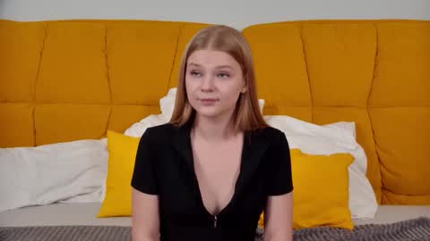 lilitrosen online show from 10-15-25, 05:46