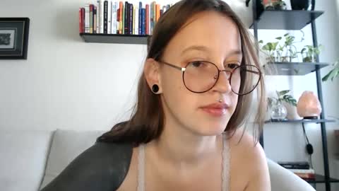 Jay  please help me reach 50 thumbs up online show from 03-26-26, 02:22