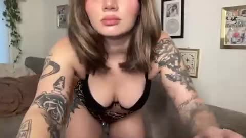 lilldaddysgirl online show from 11-06-25, 03:13