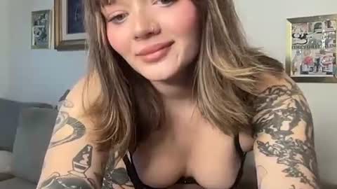 lilldaddysgirl online show from 11-10-25, 07:13