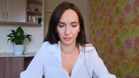 Lillian online show from 10-11-25, 10:47