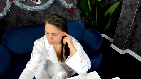 Snapshot of lillian_white1 chatting on 12-29-24, 04:16 lillian_white1 online show from 12-29-24, 04:16