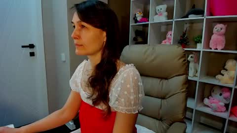 Snapshot of lillian_white1 chatting on 01-12-25, 01:00 lillian_white1 online show from 01-12-25, 01:00