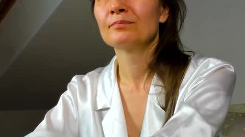 Snapshot of lillian_white1 chatting on 02-01-25, 01:30 lillian_white1 online show from 02-01-25, 01:30