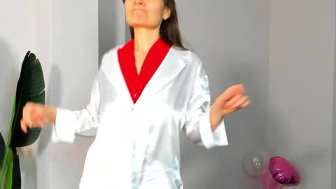 Snapshot of lillian_white1 chatting on 02-02-25, 07:09 lillian_white1 online show from 02-02-25, 07:09