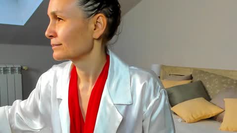 Snapshot of lillian_white1 chatting on 02-02-25, 10:13 lillian_white1 online show from 02-02-25, 10:13