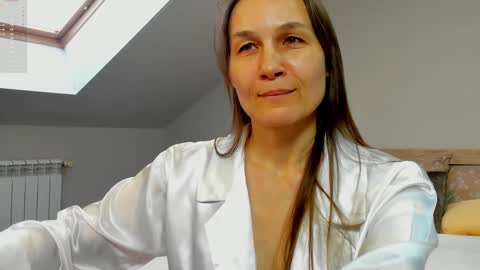 Snapshot of lillian_white1 chatting on 02-12-25, 08:16 lillian_white1 online show from 02-12-25, 08:16