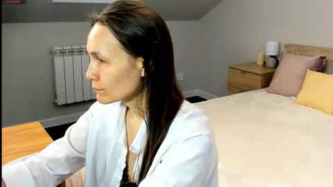 Snapshot of lillian_white1 chatting on 02-22-25, 01:11 lillian_white1 online show from 02-22-25, 01:11