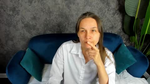 Snapshot of lillian_white1 chatting on 02-23-25, 07:22 lillian_white1 online show from 02-23-25, 07:22