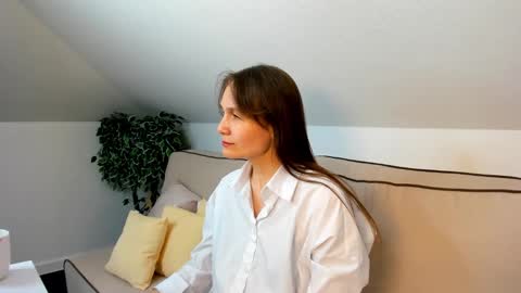 Snapshot of lillian_white1 chatting on 02-27-25, 09:00 lillian_white1 online show from 02-27-25, 09:00