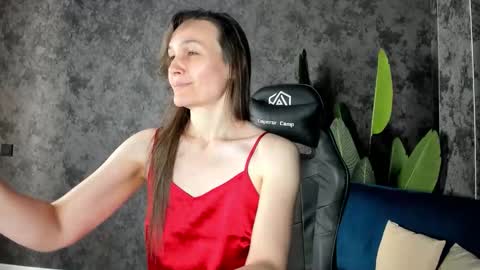 Snapshot of lillian_white1 chatting on 10-19-25, 11:38 lillian_white1 online show from 10-19-25, 11:38