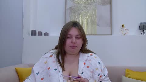 Snapshot of lillianhaig chatting on 01-16-25, 06:27 LillianHaig online show from 01-16-25, 06:27