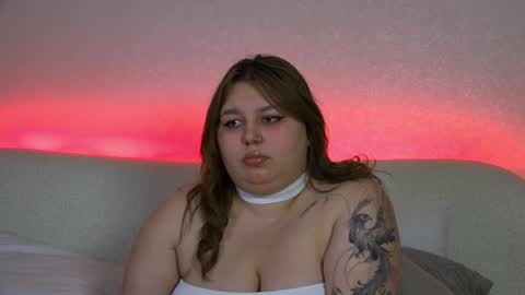 Snapshot of lillianhaig chatting on 01-17-25, 09:28 LillianHaig online show from 01-17-25, 09:28