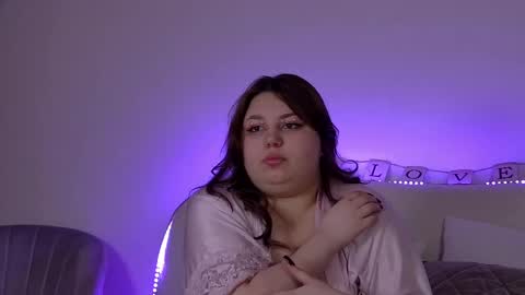 Snapshot of lillianhaig chatting on 02-14-25, 03:43 LillianHaig online show from 02-14-25, 03:43