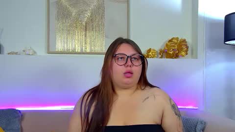 Snapshot of lillianhaig chatting on 09-14-25, 06:40 LillianHaig online show from 09-14-25, 06:40