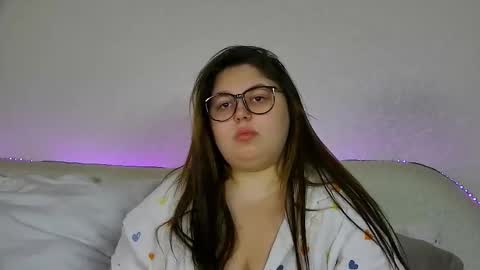 Snapshot of lillianhaig chatting on 09-25-25, 06:44 LillianHaig online show from 09-25-25, 06:44