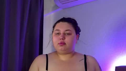 Snapshot of lillianhaig chatting on 10-12-25, 06:34 LillianHaig online show from 10-12-25, 06:34