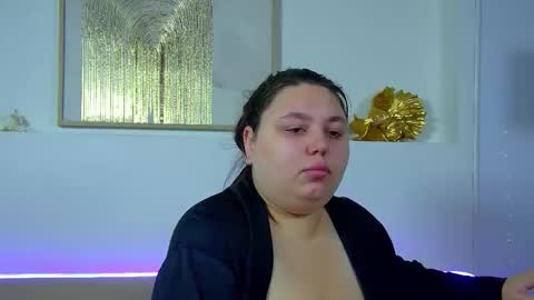 Snapshot of lillianhaig chatting on 10-13-25, 06:13 LillianHaig online show from 10-13-25, 06:13