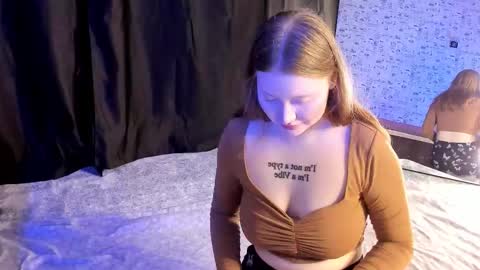 lillie_berry online show from 10-02-25, 05:14