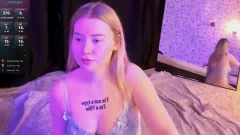 lillie_berry online show from 11-15-25, 04:43