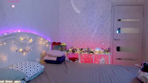 LilliMoore online show from 10-02-25, 11:45