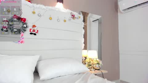 Snapshot of lilly_2809_ chatting on 12-29-24, 04:05 Lizeth follow me in my igimlilycute 3 online show from 12-29-24, 04:05