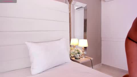 Snapshot of lilly_2809_ chatting on 02-25-25, 04:03 Lizeth follow me in my igimlilycute 3 online show from 02-25-25, 04:03