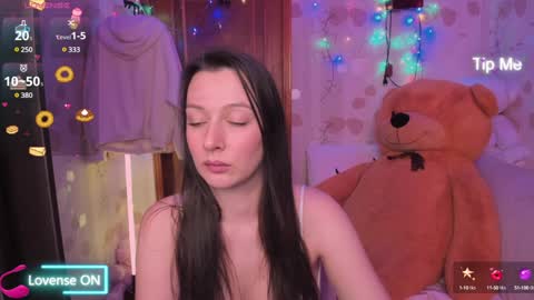 Lilly  online show from 12-16-24, 04:02