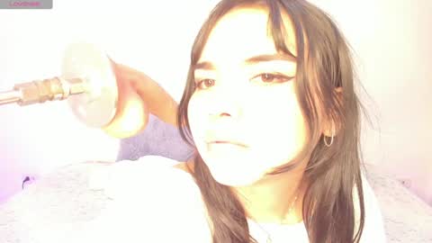 Snapshot of lilly_kinky chatting on 12-31-24, 02:19 Lilly  online show from 12-31-24, 02:19