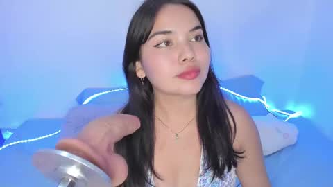 Snapshot of lilly_kinky chatting on 03-06-25, 03:46 Lilly  online show from 03-06-25, 03:46
