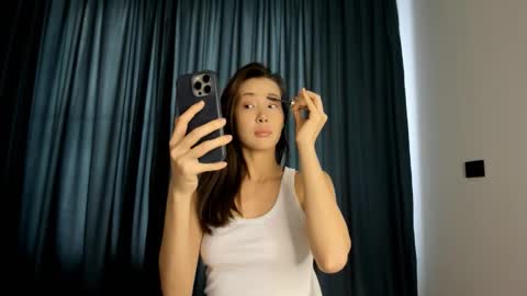 Snapshot of lilly_sweeet chatting on 02-22-26, 03:51 lilly online show from 02-22-26, 03:51