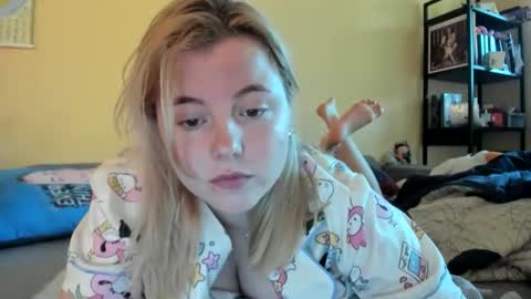 Lilly Depp online show from 09-25-25, 01:04