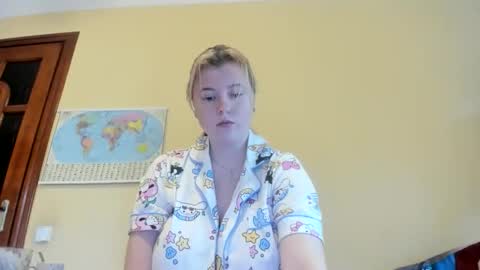 Lilly Depp online show from 10-15-25, 11:32