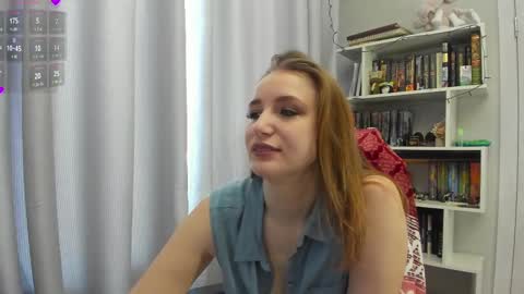Snapshot of lillyfan_x chatting on 02-21-25, 03:34 LillyFan X online show from 02-21-25, 03:34