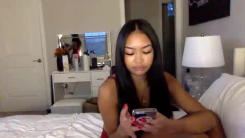 Snapshot of lillyxbella chatting on 11-13-25, 12:53 lillyxbella online show from 11-13-25, 12:53