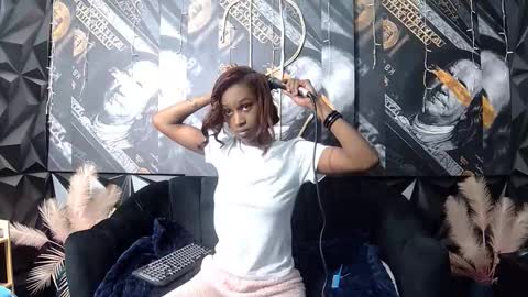 lilmissbaddiexxx online show from 11-17-25, 04:13