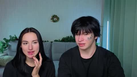 Kris Lilo online show from 12-04-25, 02:37