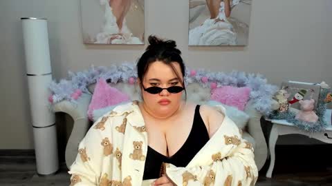 LiloLewins online show from 01-12-25, 04:00