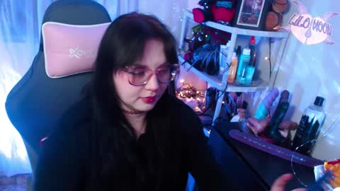 Lilo  online show from 01-31-25, 03:52