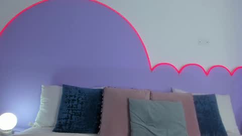 Lilou online show from 02-08-25, 06:33