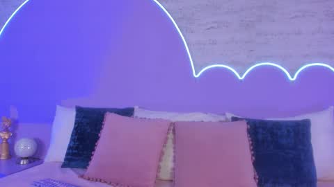 Lilou online show from 11-11-25, 12:16